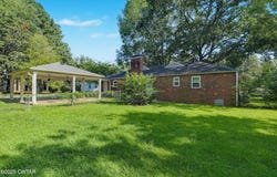 75 Fieldcrest Drive, Jackson, TN 38305