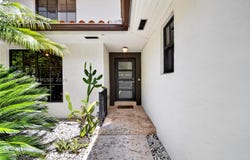 1043 Alfonso Ave, Coral Gables, FL 33146