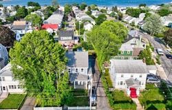 249 East Squantum St, Quincy, MA 02171