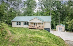 1036 Williamsburg Drive, Lenoir, NC 28645
