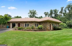 1809 Mcdaniel Station, Calhoun, GA 30701
