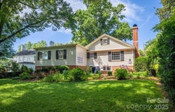 407 Highland Avenue SW, Lenoir, NC 28645
