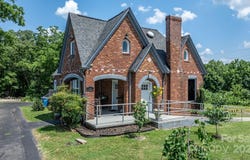 115 12th Street SW, Hickory, NC 28602