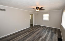 821 W PURTSCHER Drive, Peoria, IL 61614