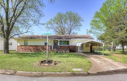 521 Sunset Circle, Columbus, KS 66725