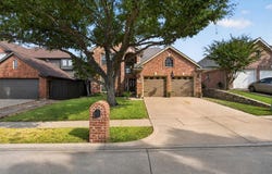 1603 Creekside Drive, Corinth, TX 76210