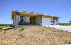 10905 N 159 Avenue, Bennington, NE 68007