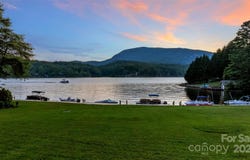 35 Toxaway Landing Drive, Lake Toxaway, NC 28747