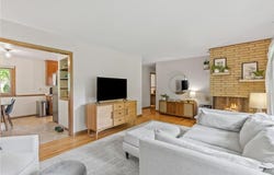 16419 Seymour Drive, Minnetonka, MN 55345