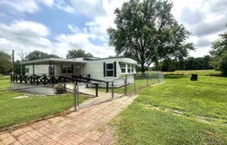 516 WALNUT HILL Road, Centralia, IL 62801