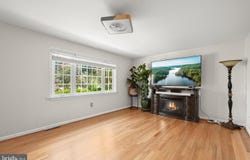 949 OAKDALE CIR, MILLERSVILLE, MD 21108