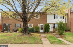 322 E MAPLE Avenue, STERLING, VA 20164