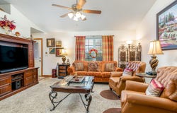 471 Ridgeland Drive, Howard, OH 43028