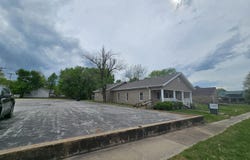 308 W Church Street, Aurora, MO 65605