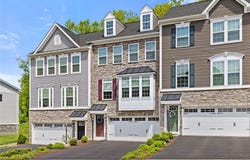 128 Cole Dr, Robinson Twp, PA 15136
