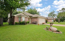 1133 Darren Drive, Burleson, TX 76028