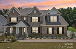 809 Brown Creek Drive, Matthews, NC 28104