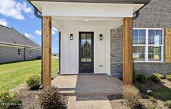 945 Coahoma Court, Nesbit, MS 38651