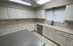 4 Kensington Ct, Roswell, NM 88201
