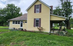 630 CHURCH Street, Xenia, IL 62899