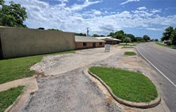 300 N Broad Street, Saint Jo, TX 76265