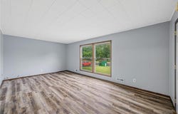 521 3rd Avenue SW, Cambridge, MN 55008