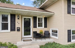 34 KENWOOD DRIVE, CHERRY HILL, NJ 08034