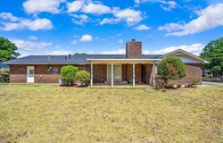 806 Park, Frederick, OK 73542