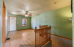 907 E 6th Street, Hastings, NE 68901