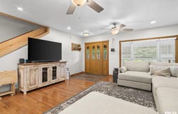5658 HOGAN Road, Auburn, IL 62615