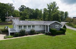 203 Foothills Lane, Morgantown, WV 26508