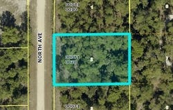 718 NORTH Avenue, LEHIGH ACRES, FL 33972