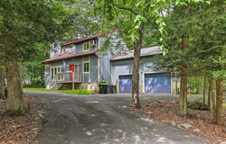 348 Fernwood Drive, East Stroudsburg, PA 18301