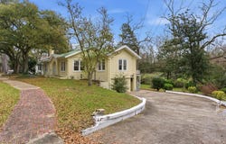1601 N 5th Ave., Laurel, MS 39440