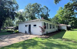 2033 Eastmeade Avenue, Decatur, AL 35601