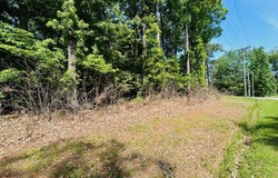 40 Comanche Trail, Hertford, NC 27944