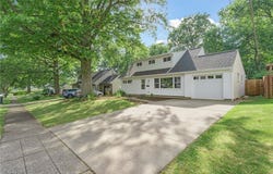 3073 Prior Drive, Cuyahoga Falls, OH 44223