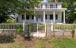 83 Bath Road, Wiscasset, ME 04578