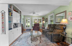 12005 S CARUS RD, Oregon City, OR 97045
