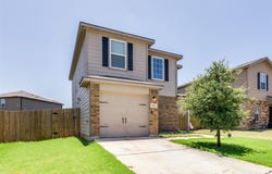 773 Yearwood LN, Jarrell, TX 76537