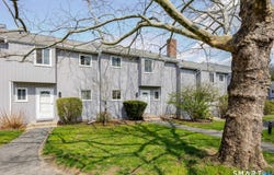 10 Monika Lane, Brookfield, CT 06804