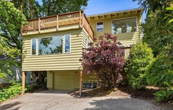 7027 SW 33RD PL, Portland, OR 97219