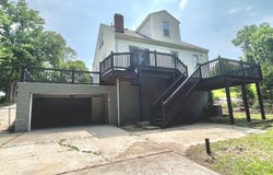 3501 McFarlan Road, Cincinnati, OH 45211