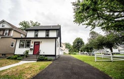 302 E Lincoln Ave, Roselle Park Boro, NJ 07204-1729