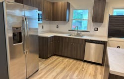 1614 E Converse Avenue, Springfield, IL 62702