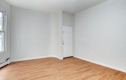 81 Auburn St, Paterson City, NJ 07501-1552