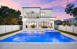 2707 RIDGEWOOD AVENUE, TAMPA, FL 33602