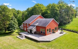 206 Deepwoods Lane, Weirton, WV 26062