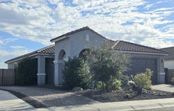 8435 W WINDSOR Boulevard, Glendale, AZ 85305