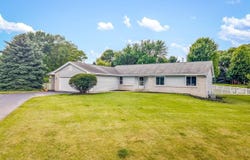 5370 E Scarlet Oak, BYRON, IL 61010